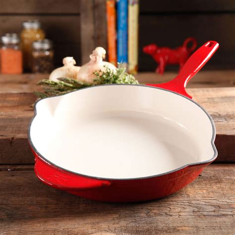 Add the sausage and break up into small pieces with a wooden spoon. . Pioneer woman cast iron skillet